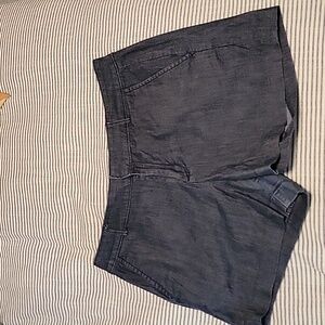 Banana Republic Factory, denim shorts, women's size 10, dark blue.